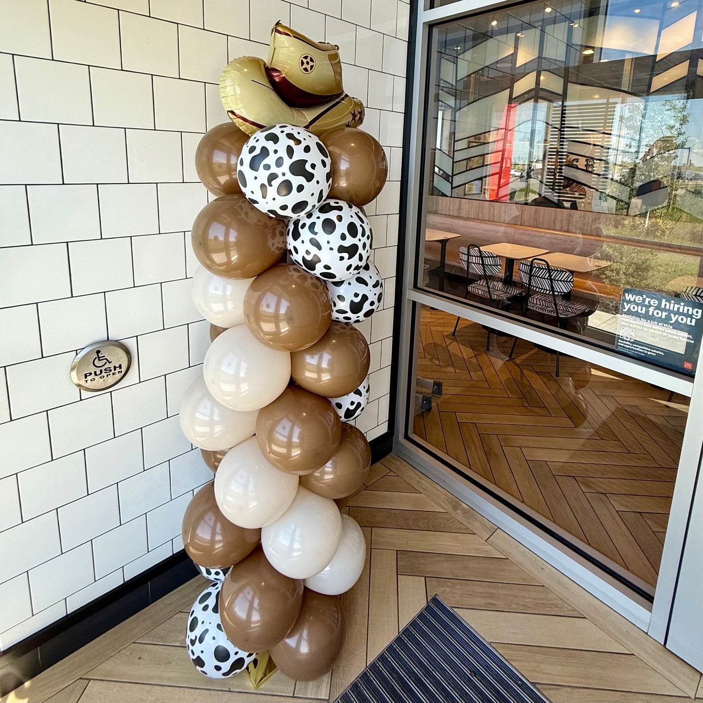 Classic Western Balloon Column | Calgary Stampede & Corporate Rodeo Decor