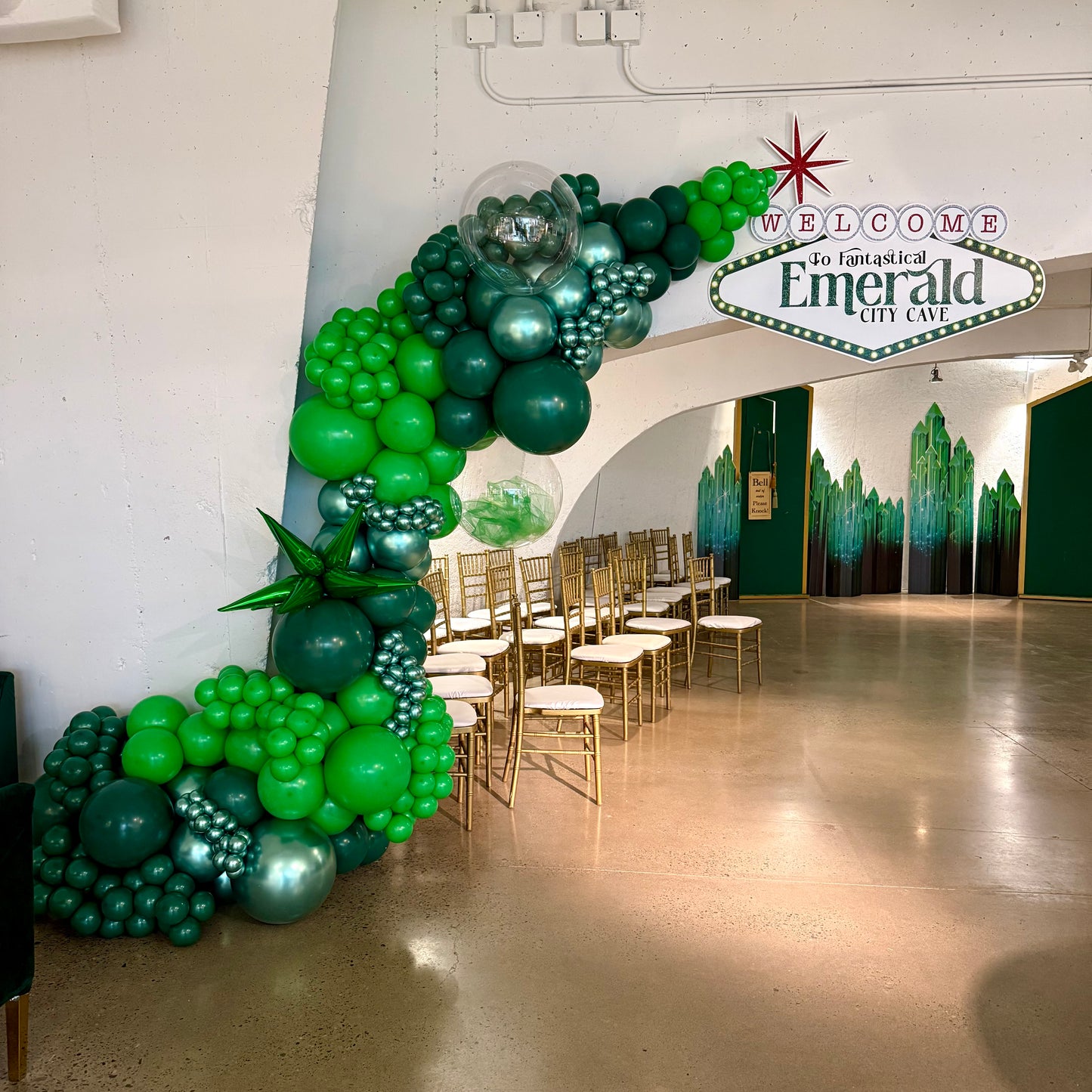 Premium "Emerald City" Cascading Organic Wall Garland