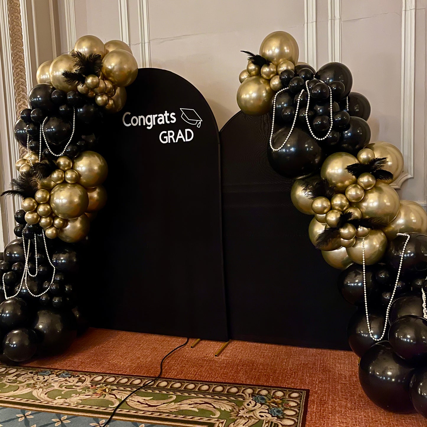Gatsby Graduation Photo Zone | Double Black Backdrop & Chrome Gold Premium Balloons